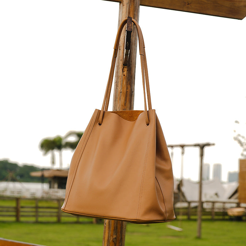 Elegant Soft Cowhide Large Capacity Tote Bag