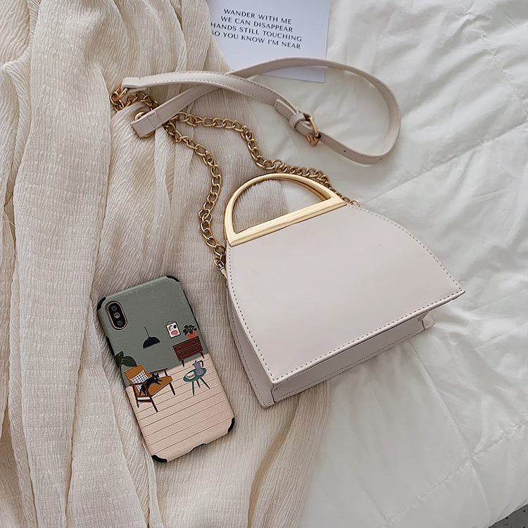 👜 All-Match Western Style Messenger Bag — Chain Handle