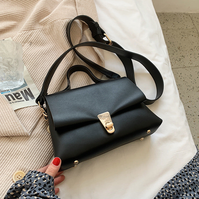 Bag Handbags Popular New Trendy Fashion Messenger Bag Korean Style Western Style Net Red Portable Small Square Bag
...
Price:9.9
Free shipping in Oman 
Available now at Riza Trending Atelier