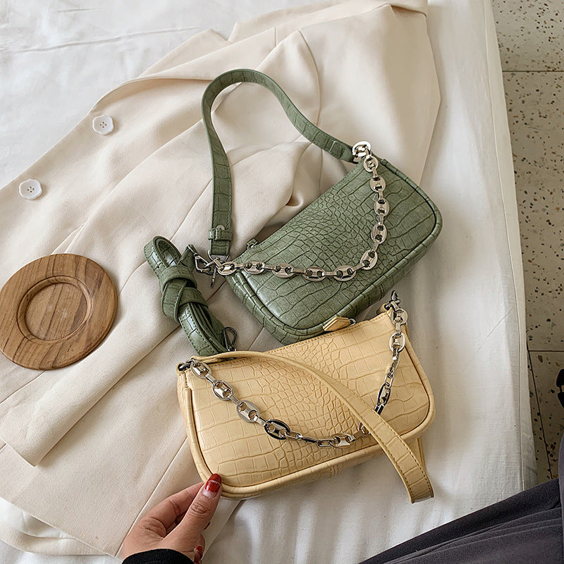 Chain diagonal underarm bag
...
Price:8.9 0MR
Free Shipping in Oman
Available now at Riza Trending Atelier