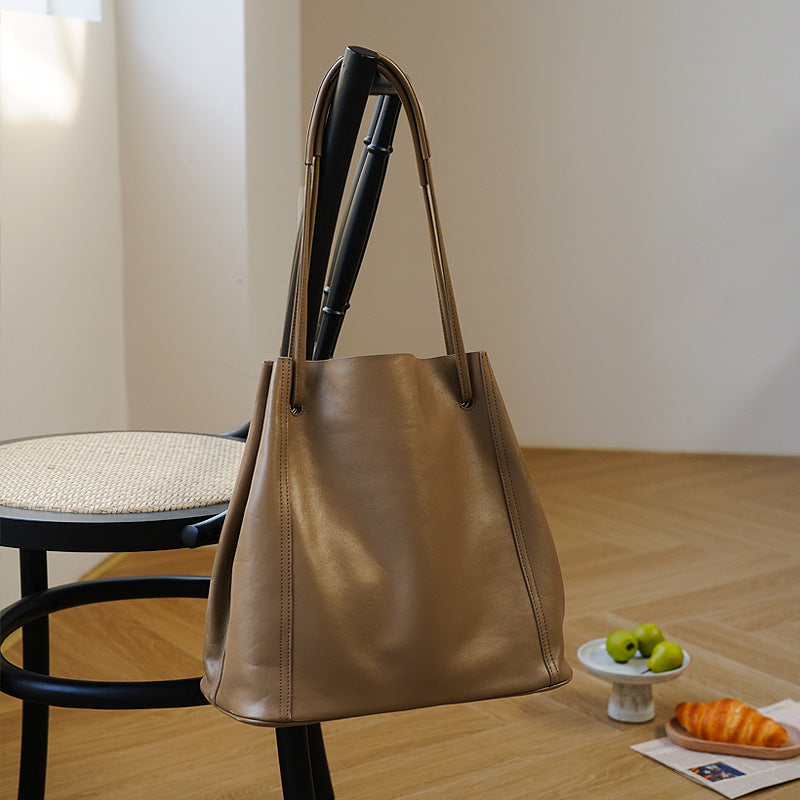 Elegant Soft Cowhide Large Capacity Tote Bag