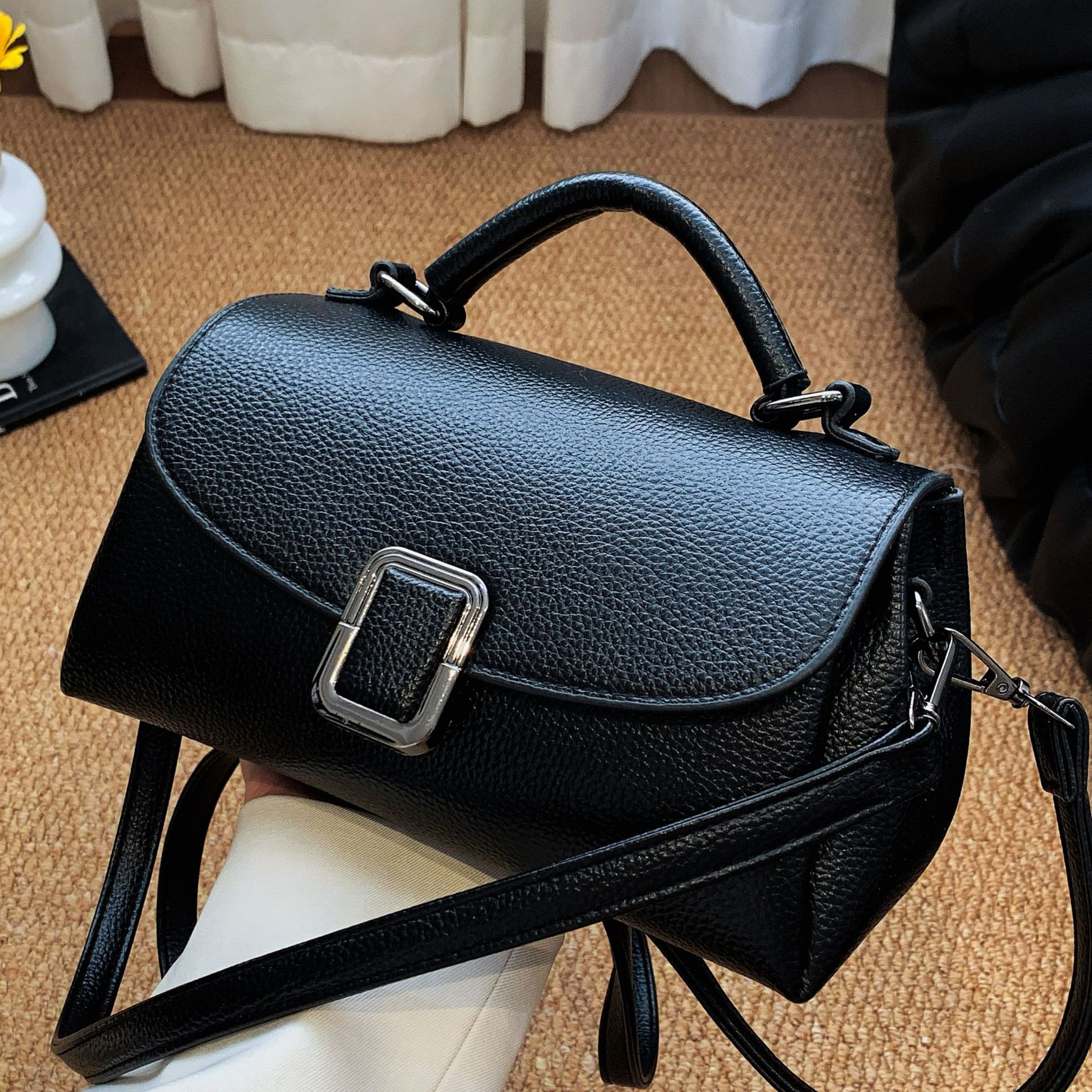 Elegant Buckle Crossbody Shoulder Handbag