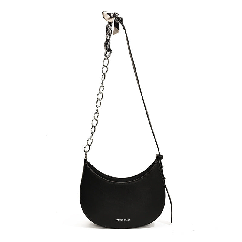 Retro Minimalist Saddle Shoulder Bag