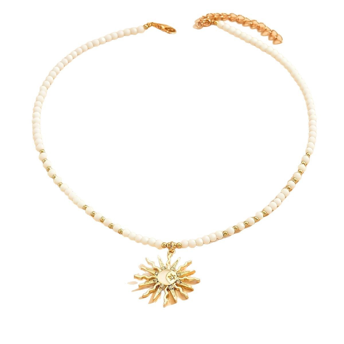 🌞 Fashionable Rhinestone Sun Pendant Necklace - Elegant & All-Match